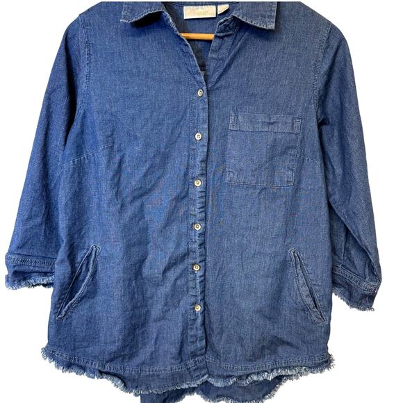Belle by Kim Gravel QVC Sz 8 Chambray Top Jacket Shacket w/ Fray Hem Classic - Picture 1 of 6